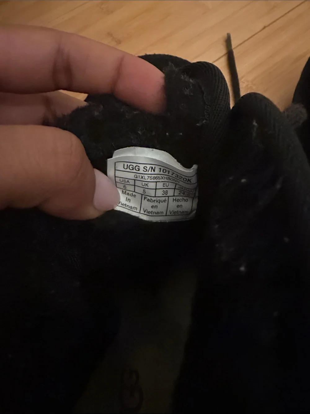 UGGs Black